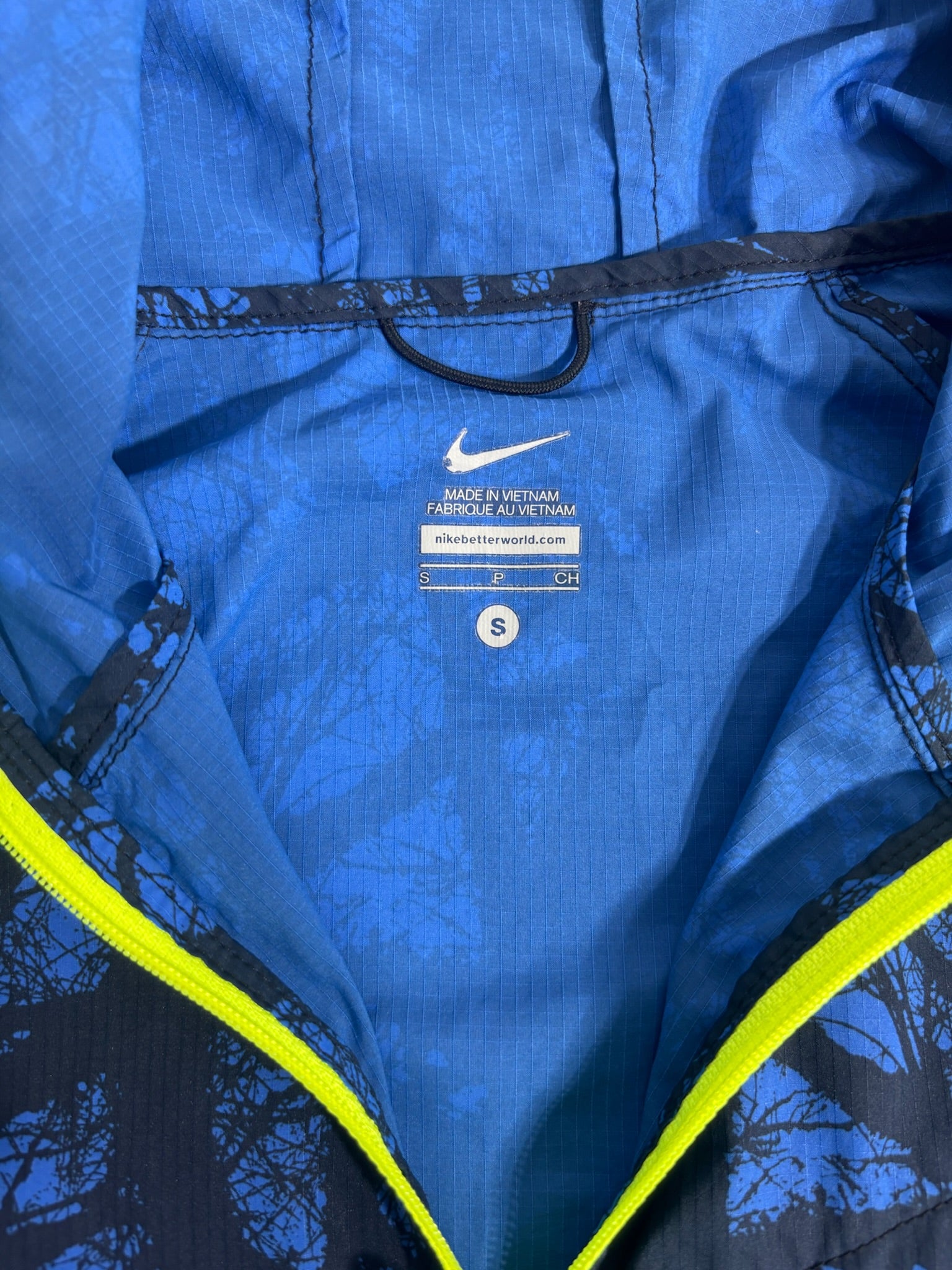 NIKE FOREST WINDBREAKER – SMALL FITS XS